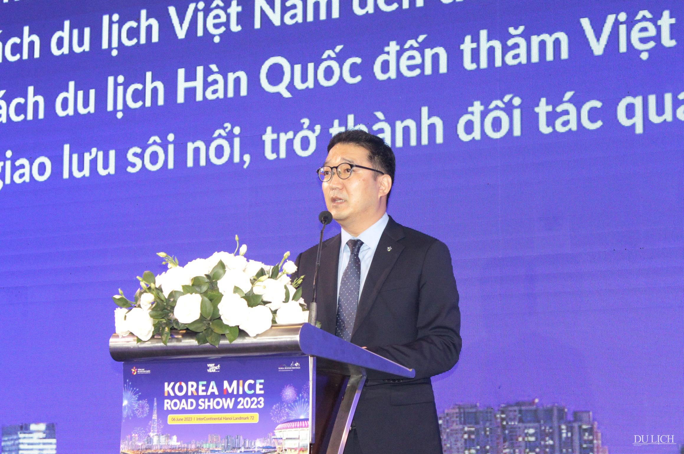  Trưởng đại diện Văn phòng Tổng cục Du lịch Hàn Quốc tại Việt Nam Lee Jae Hoon phát biểu chào mừng